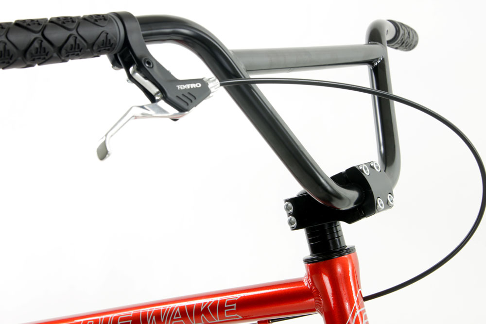 Riser Bars on Aluminum Dirt Jumping Gravity Big Wake DJ 29er Bikes