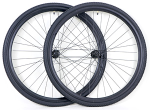 Hybrid 700c CafeDisc PRO Axle/Spacing: QR FR100mm, QR RR135mm RearHub: FreeHub 7/8/9spd Rim/Spoke: ALU DISC /RimBrake/BlackSteel
